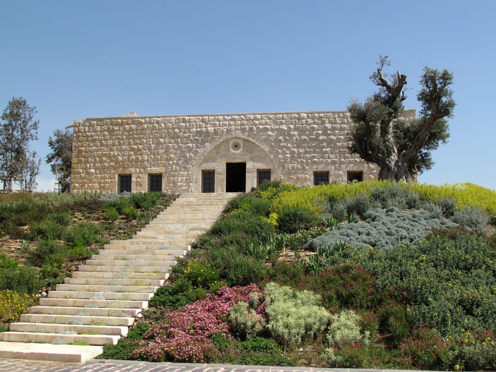 Basbina Batroun.jpg