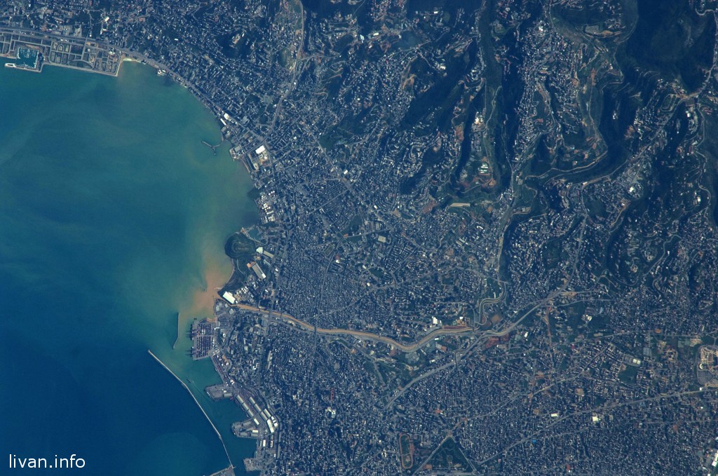 Бейрут, как видно из Международной космической станции