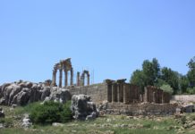 Крепость в горах Факра Крепость в горах Факра