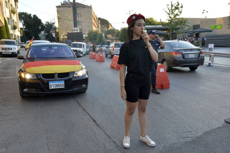 Новая форма девушек-полицейских в Ливане.